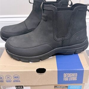 Clarks Walpath Chelsea Boots Waterproof Black Size 8.5 Wide